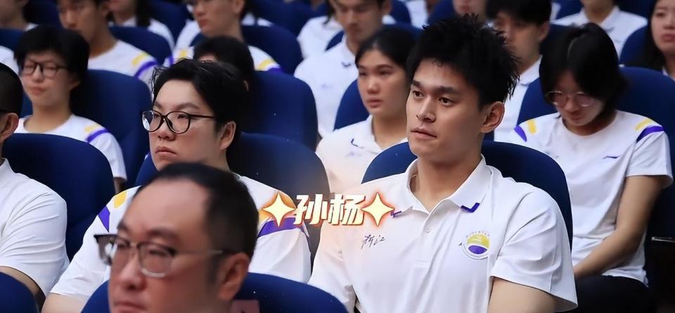 同时倍感振, 致表示大受