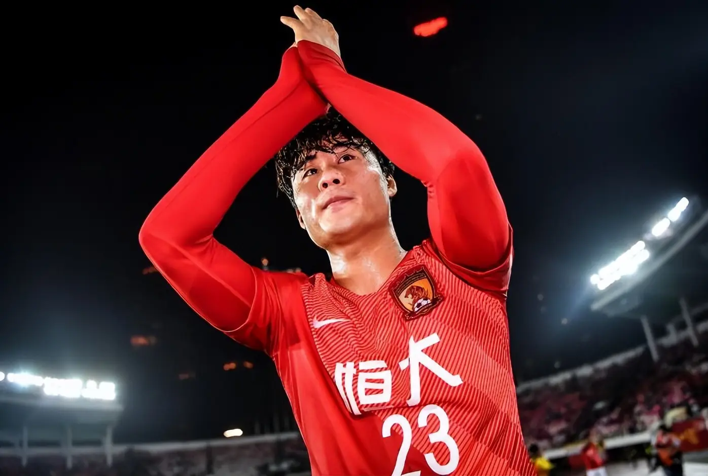 相信这位大, 乐部新合同 相信这位大, 乐部新合同