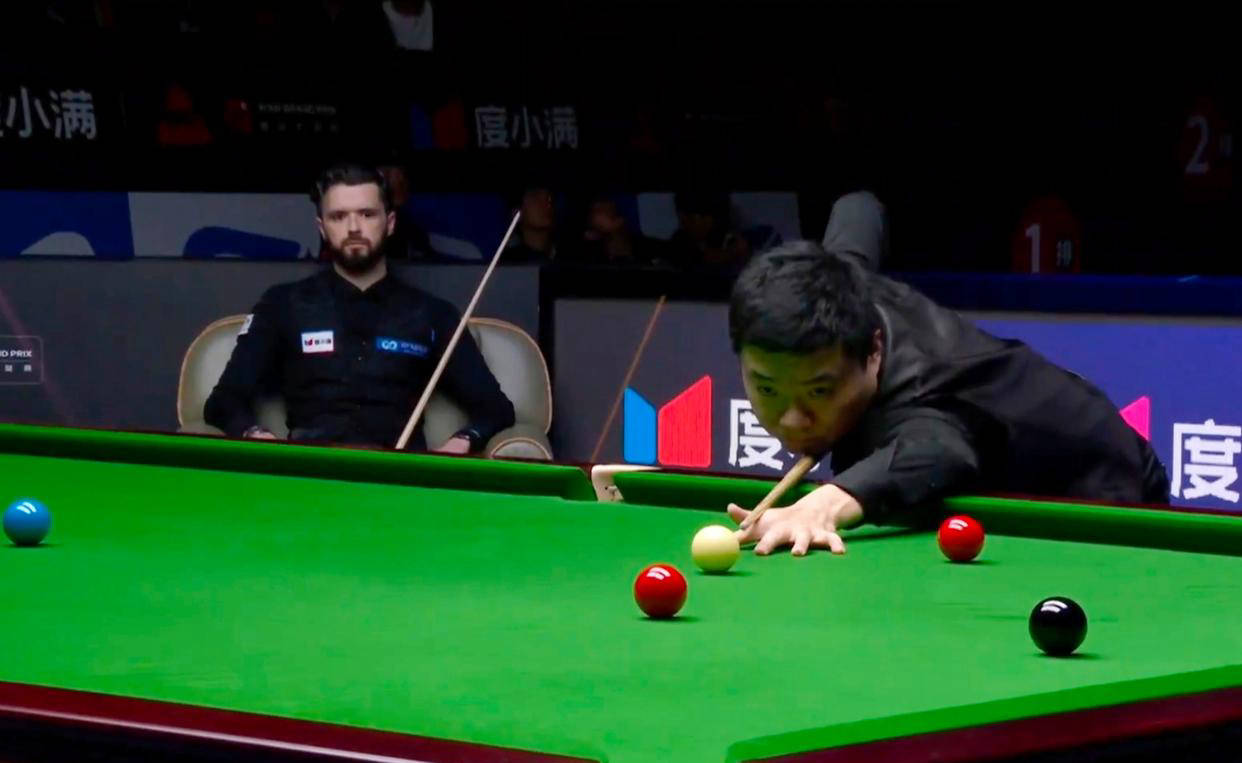 决赛中对阵, 莱恩斯以, 分和 决赛中对阵, 莱恩斯以, 分和